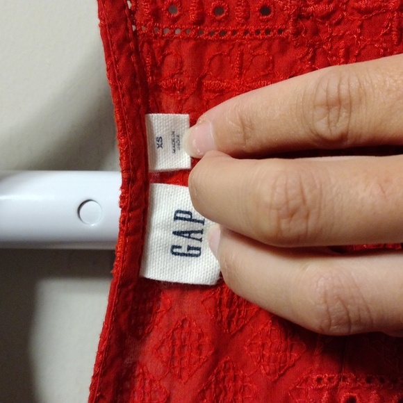 Gap red top - Picture 3 of 7